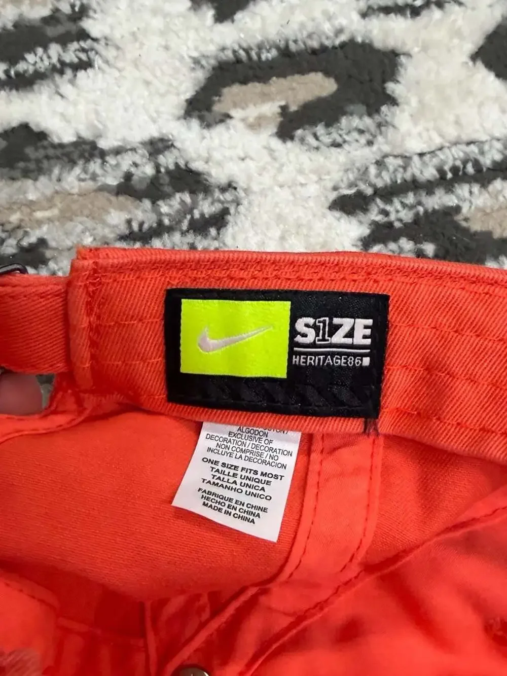 Nike Heritage 86 Futura Washed Adjustable Strapback Hat